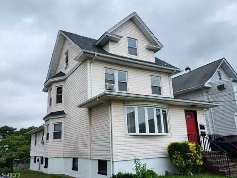 33 Livingston Ave #2, Lyndhurst, NJ 07071