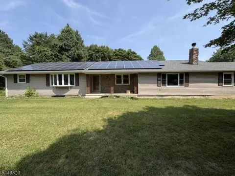 116 Old Farm Rd, Whitehouse Station, NJ 08889