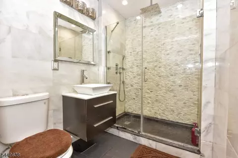 Bath - 74 Ross Ave, Hackensack, NJ 07601 photo 3 of 3