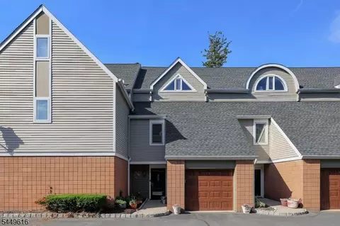 13 Franklin Pl #7B, Morristown, NJ 07960