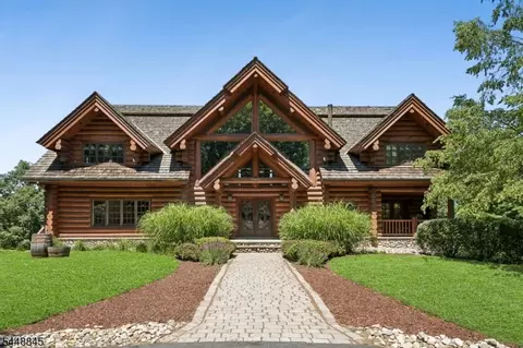 1132 Green Pond Rd, Newfoundland, NJ 07435