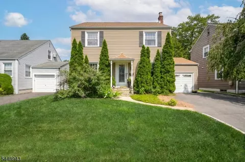 473 Whitewood Rd, Union, NJ 07083
