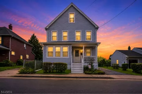 41-43 Dakota St, Manville, NJ 08835