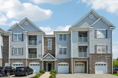 43 Elston Ct, Haskell, NJ 07420