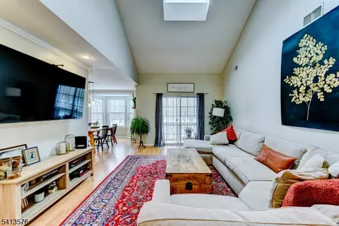 58 Pasture Ct, Ledgewood, NJ 07852