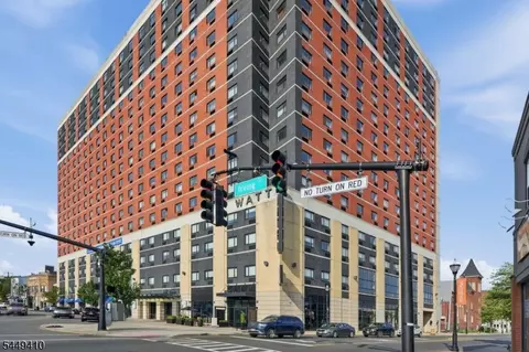 1 Carriage City Plz #804, Rahway, NJ 07065