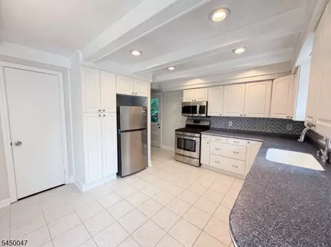 Kitchen - 63 Samson Ave, Madison, NJ 07940 photo 1 of 2