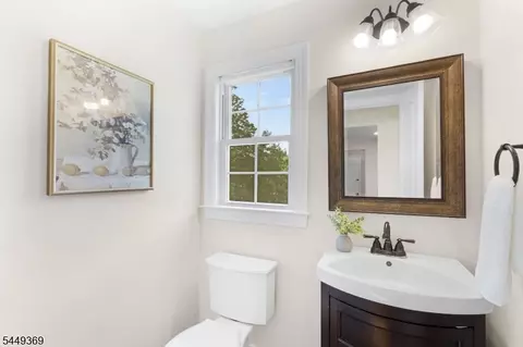 Bath - 5 Harrison Dr, Berkeley Heights, NJ 07922 photo 1 of 5