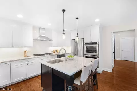 Kitchen - 5 Harrison Dr, Berkeley Heights, NJ 07922 photo 1 of 2