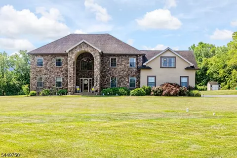 680 Harmony Station Rd, Phillipsburg, NJ 08865