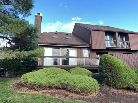 3842 Bloomingdale Dr, Hillsborough, NJ 08844