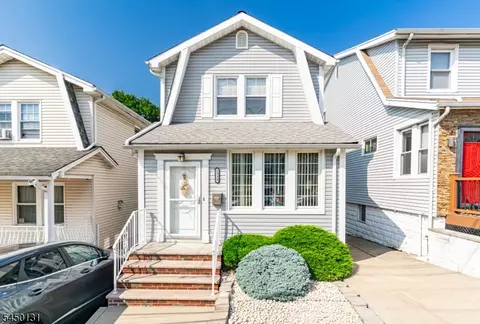 1512 80th St, North Bergen, NJ 07047