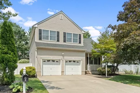 5 Clark Ct, Bridgewater, NJ 08807