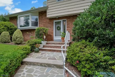 340 Central Ave, Mountainside, NJ 07092