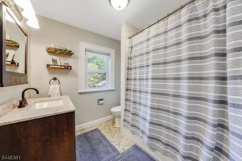 Bath - 4 Prospect Pl, Springfield, NJ 07081 photo 2 of 2
