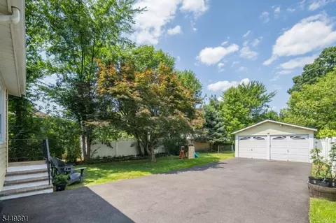 Exterior - 4 Prospect Pl, Springfield, NJ 07081 photo 6 of 8