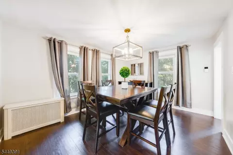 Dining - 4 Prospect Pl, Springfield, NJ 07081 photo 1 of 2