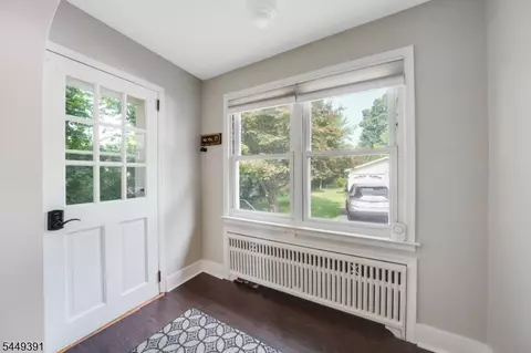 Entry Way - 4 Prospect Pl, Springfield, NJ 07081 photo 5 of 5