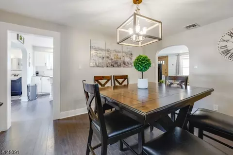 Dining - 4 Prospect Pl, Springfield, NJ 07081 photo 2 of 2