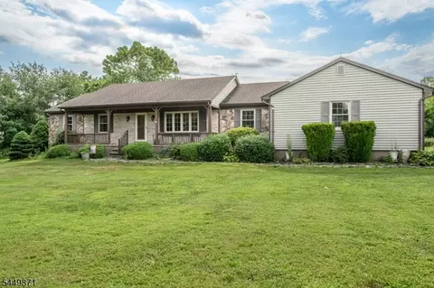 18 Joe Ent Rd, Flemington, NJ 08822