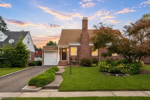4-29 Summit Ave, Fair Lawn, NJ 07410