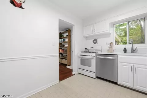 Entry Way - 37 Forest Ave, Nutley, NJ 07110 photo 1 of 1