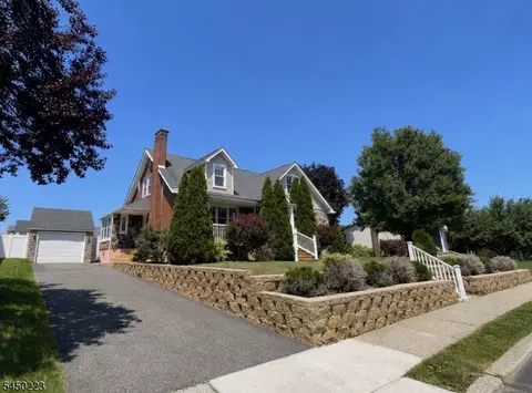 611 Corliss Ave, Phillipsburg, NJ 08865