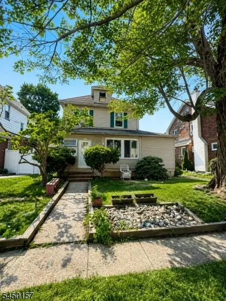 217 Glenwood Rd, Elizabeth, NJ 07208