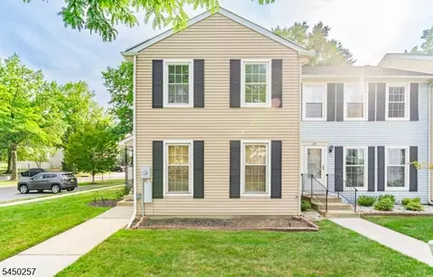 36 Byrnes Ln E, Sayreville, NJ 08872