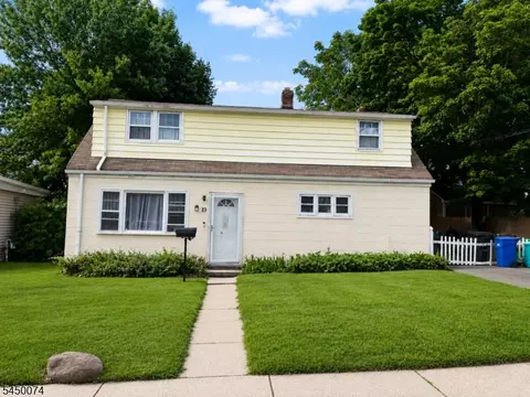 19 Lynne Ave, Hawthorne, NJ 07506