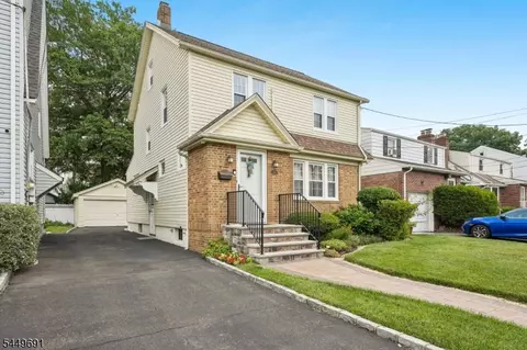 24 Synott Pl, Newark, NJ 07106