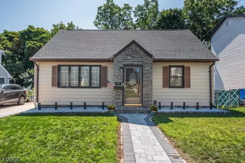 54 Hasbrouck Ave, Hasbrouck Heights, NJ 07604