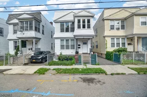 81 Grace St, Irvington, NJ 07111