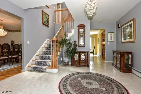 13 Bryan Ct, Wayne, NJ 07470 photo 4