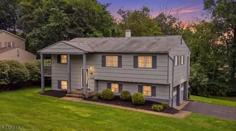 112 Sunrise Ter, Washington, NJ 07882