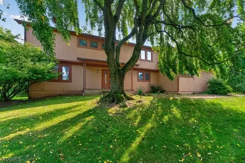 324 Eileen Way, Bridgewater, NJ 08807