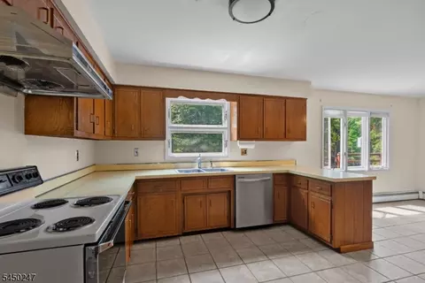 Kitchen - 47 E Cheryl Rd, Pine Brook, NJ 07058 photo 2 of 2