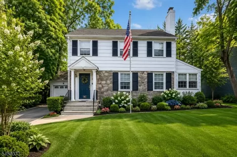 10 Reid Ave, Bloomfield, NJ 07003