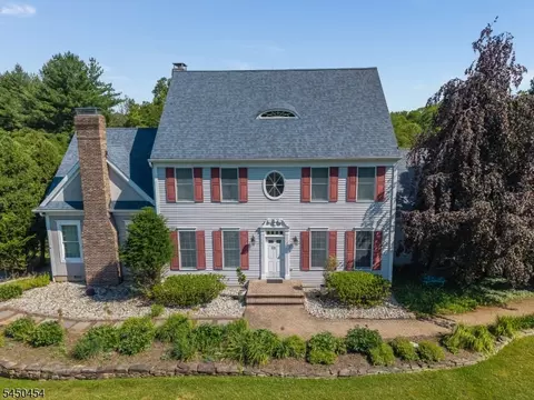 Exterior - 38 Larsen Rd, Ringoes, NJ 08551 photo 2 of 7