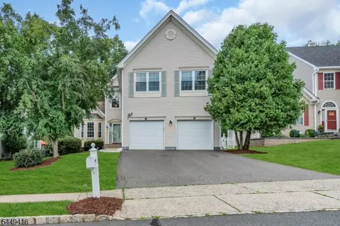 48 Plantation Rd, Whitehouse Station, NJ 08889