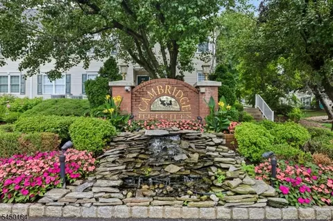 164 Cambridge Ct, Clifton, NJ 07014