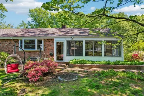 881 Bordentown Ave, South Amboy, NJ 08879