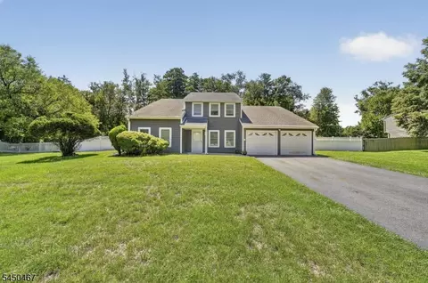 15 Harper Rd, Monmouth Junction, NJ 08852