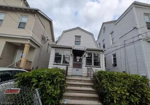 376 Myrtle Ave, Irvington, NJ 07111