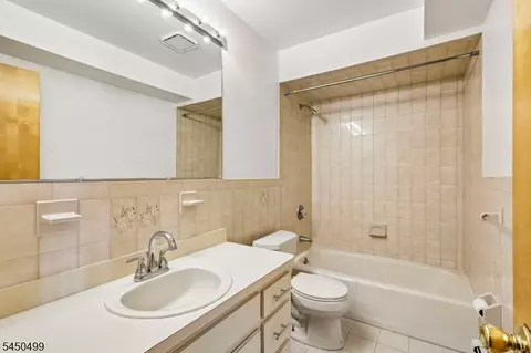 Bath - 33 Henry Pl #B2, Hackensack, NJ 07601 photo 1 of 2