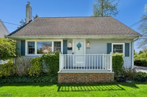 451 Pine Ave, Garwood, NJ 07027