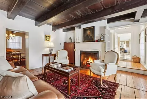 Living - 164 E Saddle River Rd, Saddle River, NJ 07458 photo 3 of 6