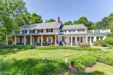 Exterior - 164 E Saddle River Rd, Saddle River, NJ 07458 photo 3 of 4