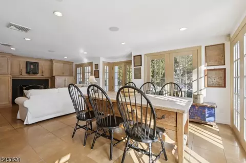 Dining - 164 E Saddle River Rd, Saddle River, NJ 07458 photo 2 of 4