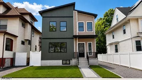 21 Hampton Ter, East Orange, NJ 07018